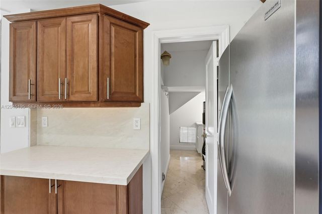 592 Fernwood Rd B, Key Biscayne, FL 33149