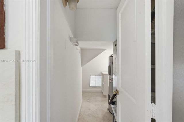 592 Fernwood Rd B, Key Biscayne, FL 33149