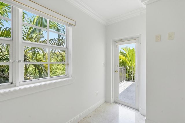 592 Fernwood Rd B, Key Biscayne, FL 33149