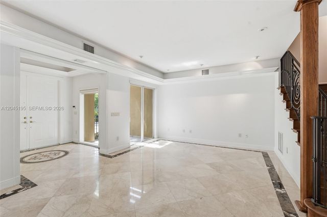 592 Fernwood Rd B, Key Biscayne, FL 33149