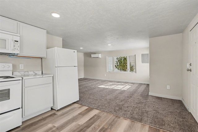 6315 Wright Street, Kalamazoo, MI 49048