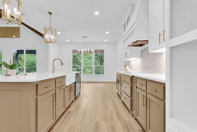 221 Brookside Drive, Hideaway, TX 75771