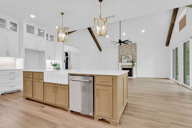 221 Brookside Drive, Hideaway, TX 75771