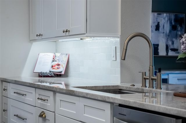 1484 SHOREWOOD COURT, Lakeland, FL 33803