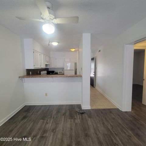 313 Lake Place Condo Drive, Elizabethtown, NC 28337