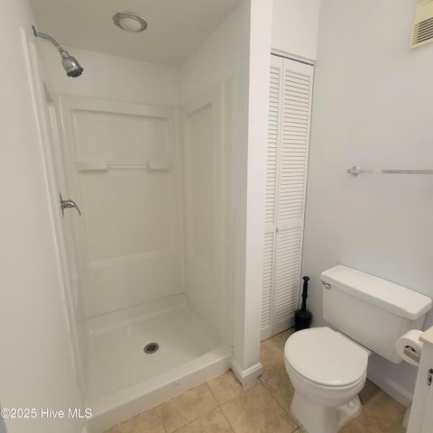 313 Lake Place Condo Drive, Elizabethtown, NC 28337