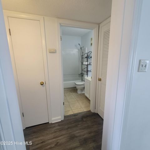 313 Lake Place Condo Drive, Elizabethtown, NC 28337