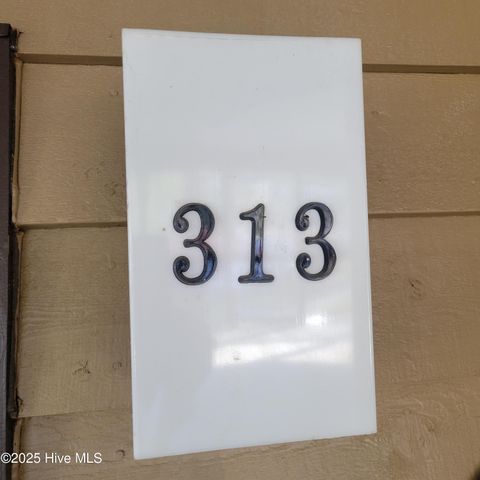 313 Lake Place Condo Drive, Elizabethtown, NC 28337