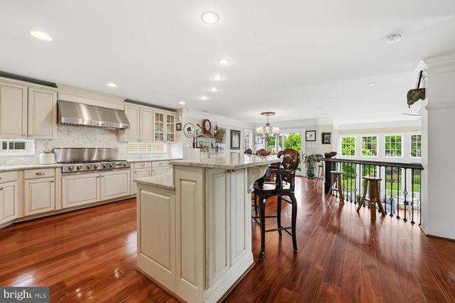 1719 HARBOR DR, Chester, MD 21619