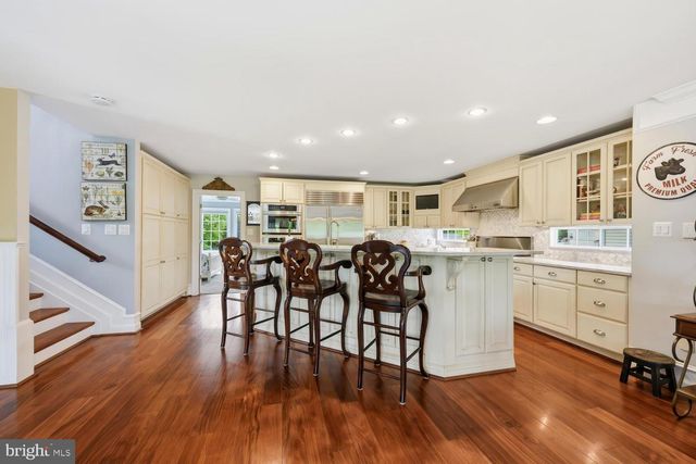 1719 HARBOR DR, Chester, MD 21619
