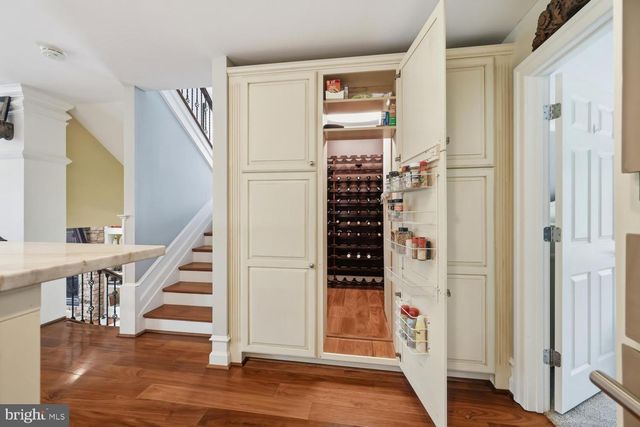 1719 HARBOR DR, Chester, MD 21619