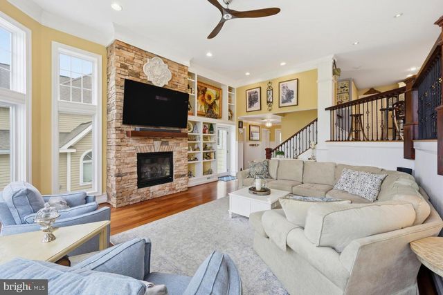1719 HARBOR DR, Chester, MD 21619