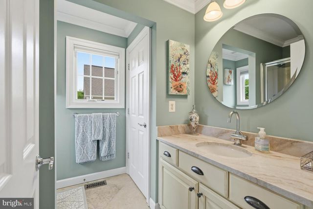 1719 HARBOR DR, Chester, MD 21619