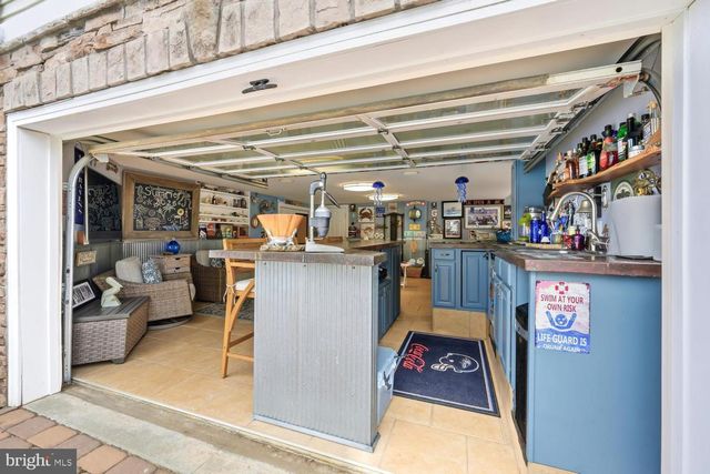 1719 HARBOR DR, Chester, MD 21619
