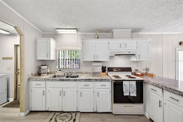 8552 W PEACOCK COURT, Homosassa, FL 34448