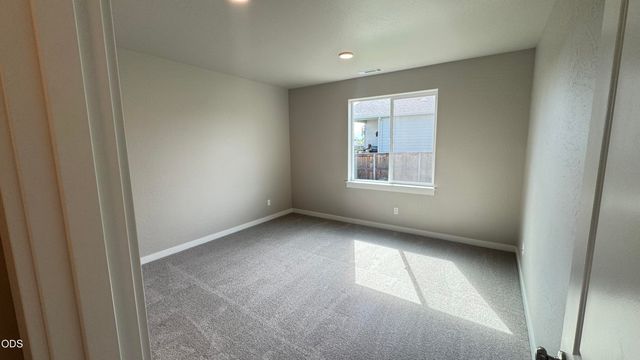 3687 Luchu Street 110, Medford, OR 97504