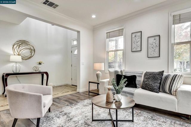 1018 PROMENADE ST., Hercules, CA 94547