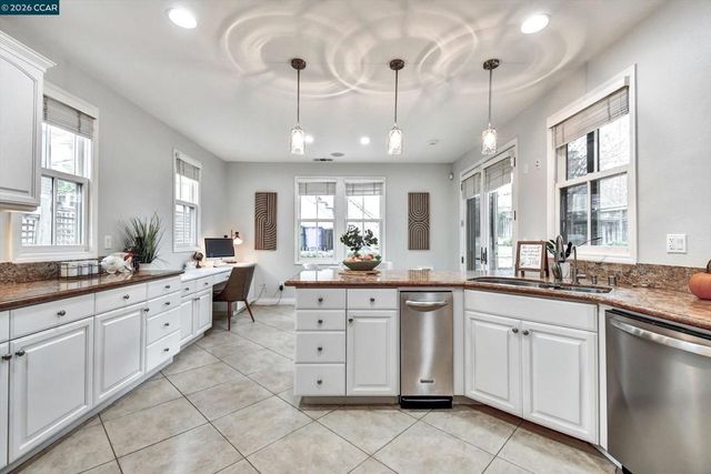 1018 PROMENADE ST., Hercules, CA 94547