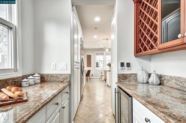 1018 PROMENADE ST., Hercules, CA 94547