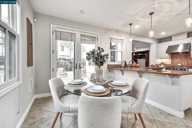 1018 PROMENADE ST., Hercules, CA 94547