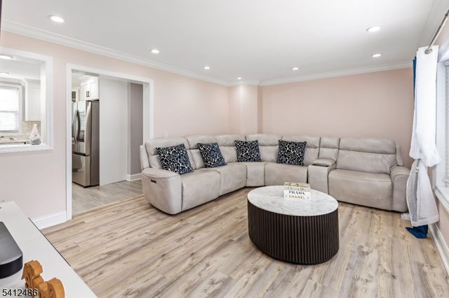 2 Hendrick Pl, Piscataway Twp., NJ 08854