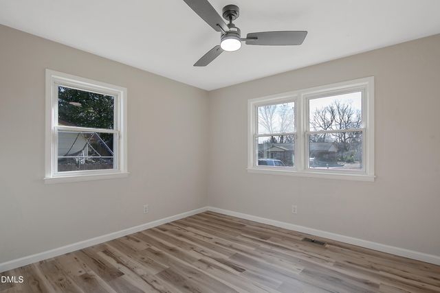 1034 Crayton Circle, Fayetteville, NC 28314