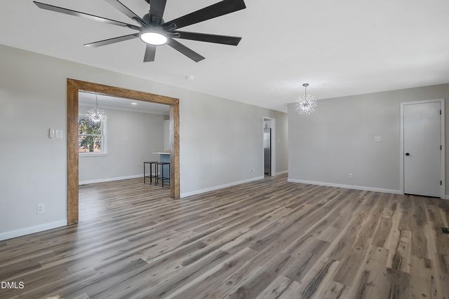 1034 Crayton Circle, Fayetteville, NC 28314