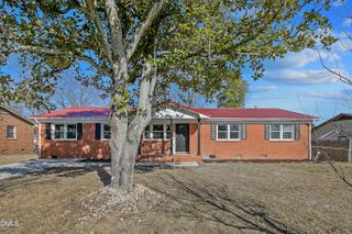 1034 Crayton Circle, Fayetteville, NC 28314