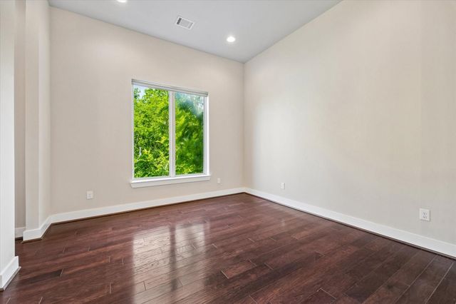 2103 Patterson Street, Houston, TX 77007