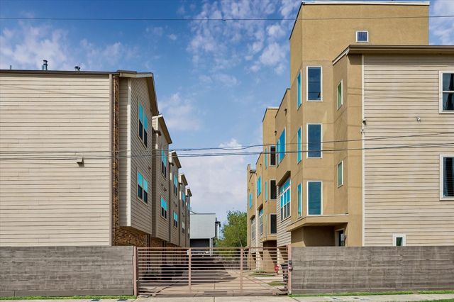 2103 Patterson Street, Houston, TX 77007