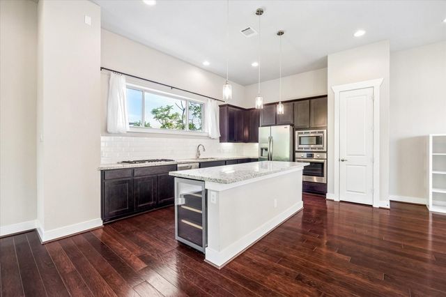 2103 Patterson Street, Houston, TX 77007