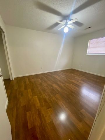 1702 Kimbrough Street B, Springdale, AR 72762