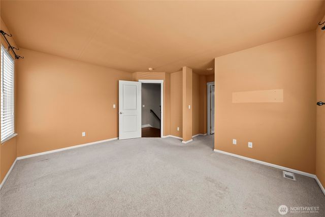 16216 23rd St E, Lake Tapps, WA 98391