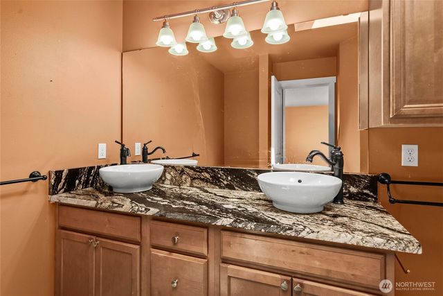 16216 23rd St E, Lake Tapps, WA 98391