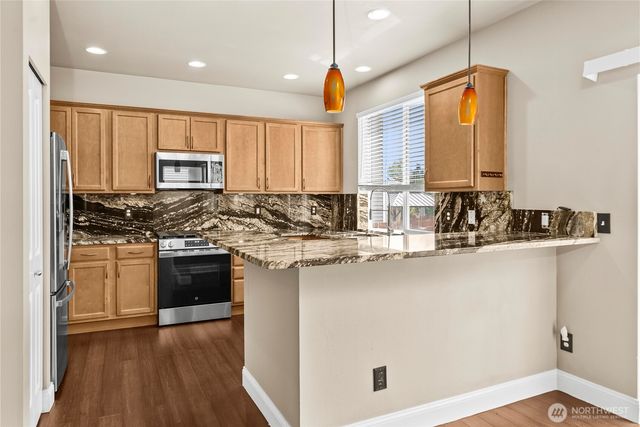 16216 23rd St E, Lake Tapps, WA 98391