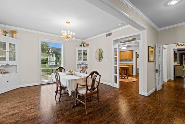 111 Washington Place N, Marshall, TX 75670