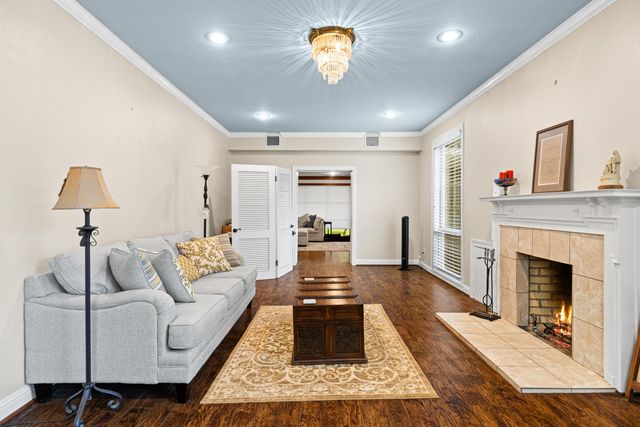 111 Washington Place N, Marshall, TX 75670