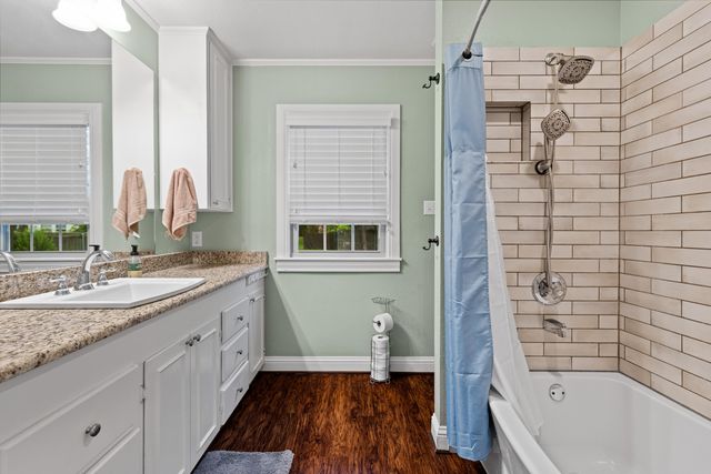 111 Washington Place N, Marshall, TX 75670