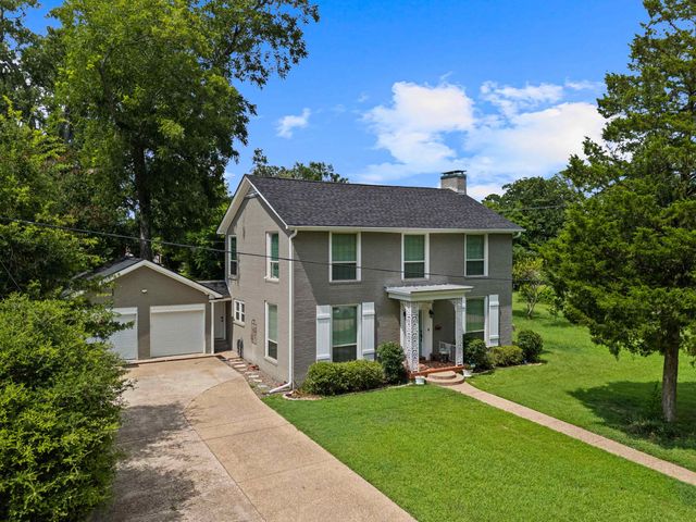 111 Washington Place N, Marshall, TX 75670