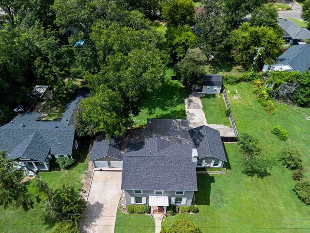 111 Washington Place N, Marshall, TX 75670