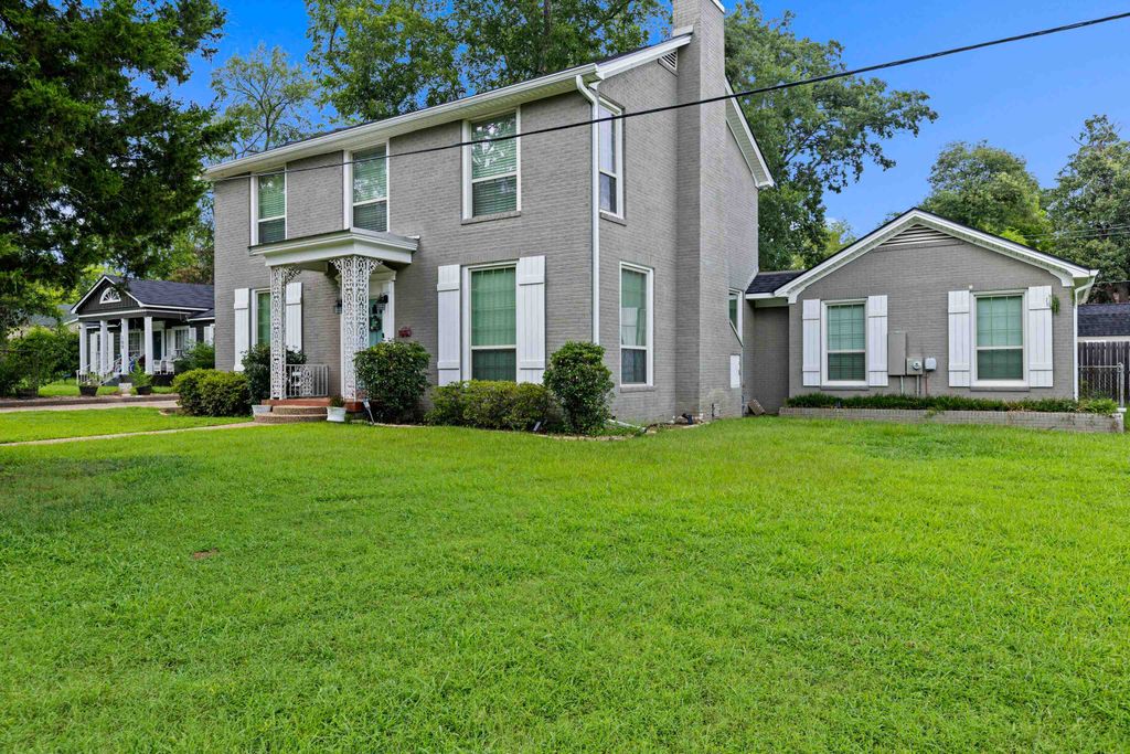 111 Washington Place N, Marshall, TX 75670