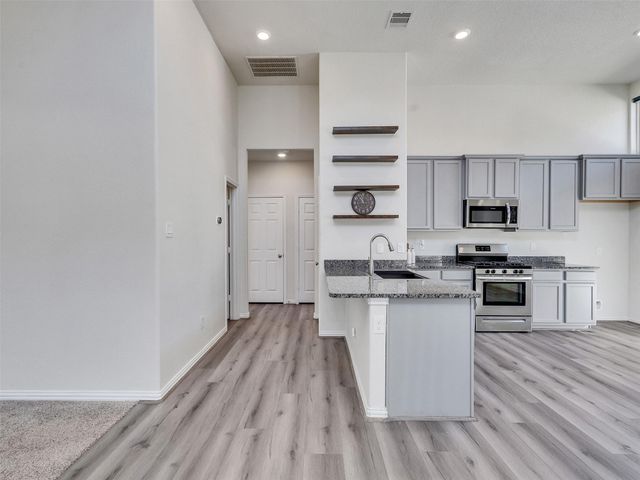 257 N Lynx Trail, Montgomery, TX 77316