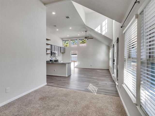257 N Lynx Trail, Montgomery, TX 77316