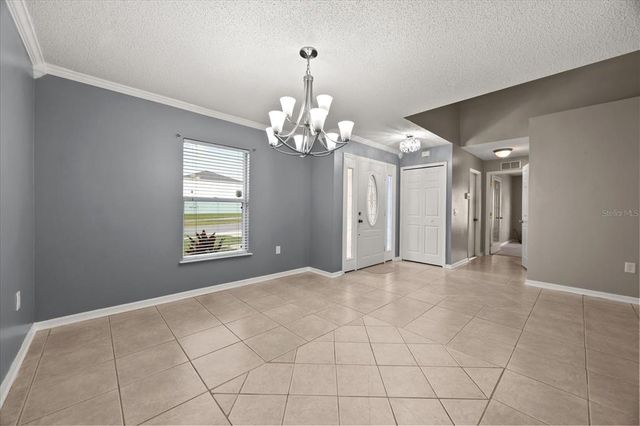 2725 WHITE MAGNOLIA LOOP, Clermont, FL 34711