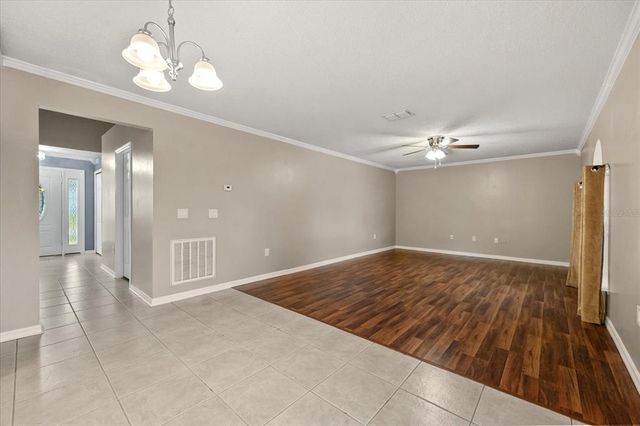 2725 WHITE MAGNOLIA LOOP, Clermont, FL 34711