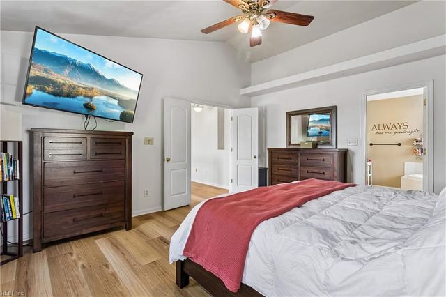 828 Essex Park DR, Hampton, VA 23669