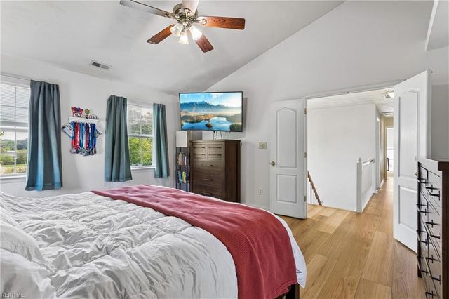 828 Essex Park DR, Hampton, VA 23669