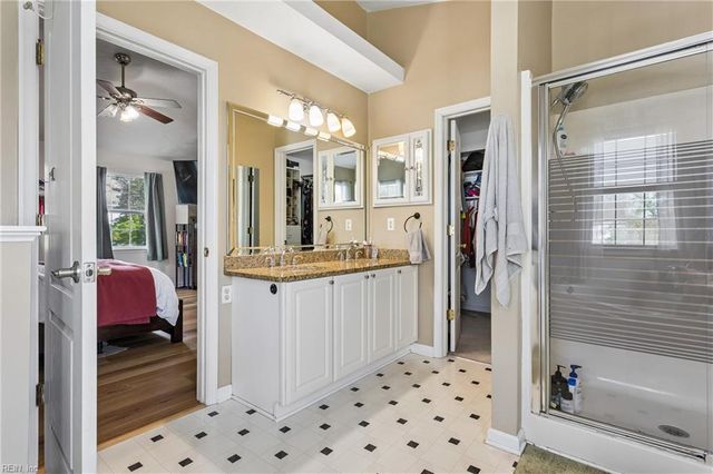 828 Essex Park DR, Hampton, VA 23669