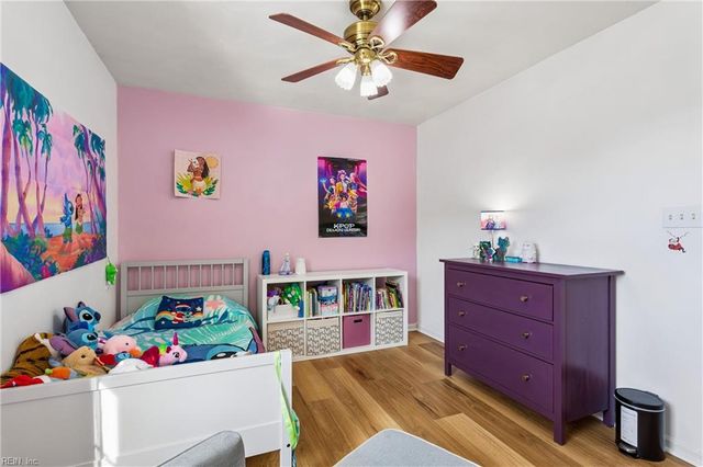 828 Essex Park DR, Hampton, VA 23669