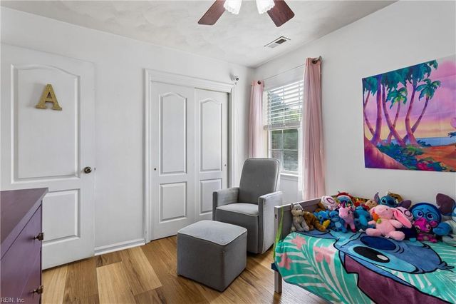 828 Essex Park DR, Hampton, VA 23669